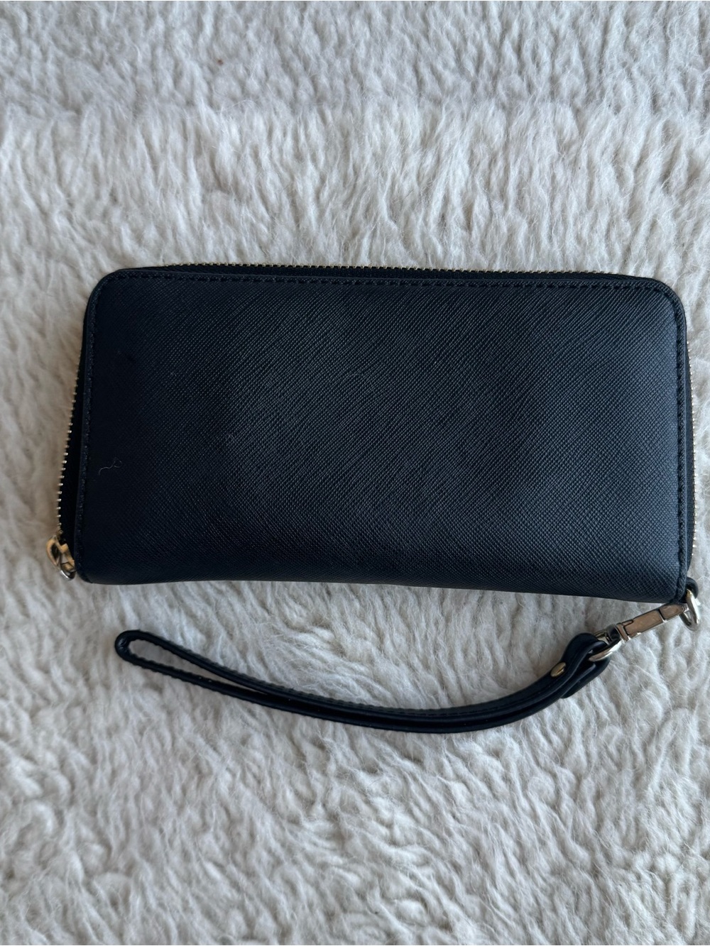 Michael Kors | Women’s Black Jet Set Saffiano Leather Zip Around Wallet Wristlet - Picture 3 of 8